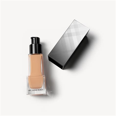 burberry fresh glow foundation almond|burberry ultimate glow foundation.